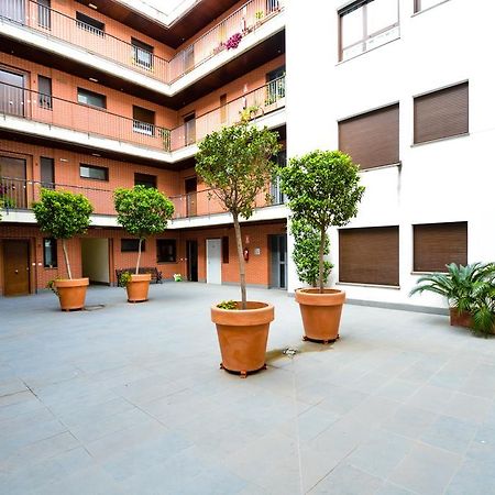 The Zentral Museo Apartment Севиля Екстериор снимка