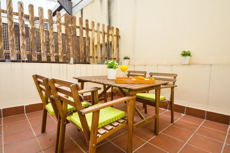 The Zentral Museo Apartment Севиля Екстериор снимка